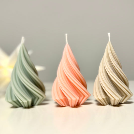 Handgemachte Tannenbaum Kerze aus RapswachsCeris