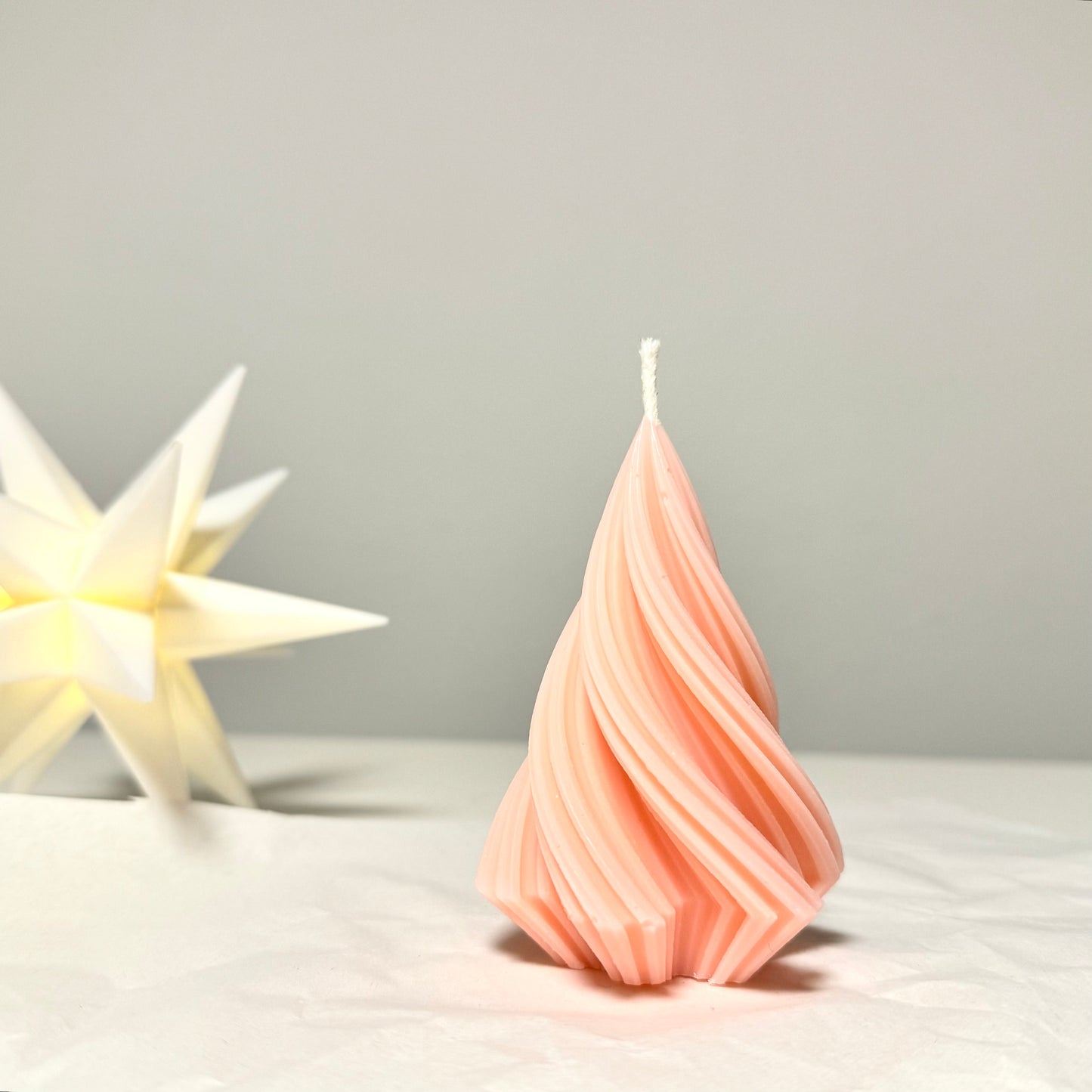 Handgemachte Tannenbaum Kerze aus RapswachsCeris