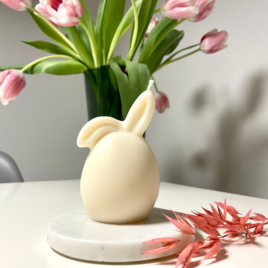 Handgemachte Hasenkerze aus RapswachsCeris