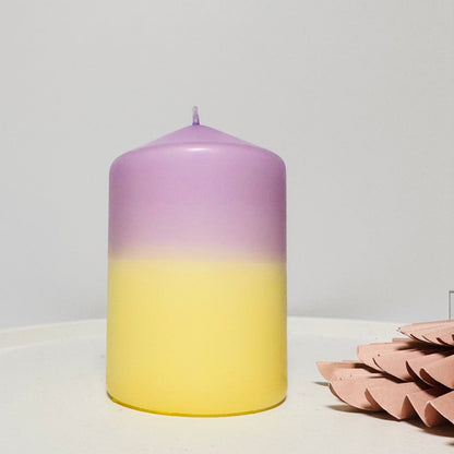 Handgefärbte Dip Dye Stumpenkerze | hellgelb & fliederCeris